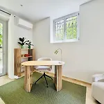 Дом отдыха Providence - Piscine - Jardin - 6 - 12 Personnes Ле-Канне