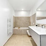 Providence - Piscine - Jardin - 6 - 12 Personnes Дом отдыха *
