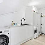 Дом отдыха Providence - Piscine - Jardin - 6 - 12 Personnes Ле-Канне