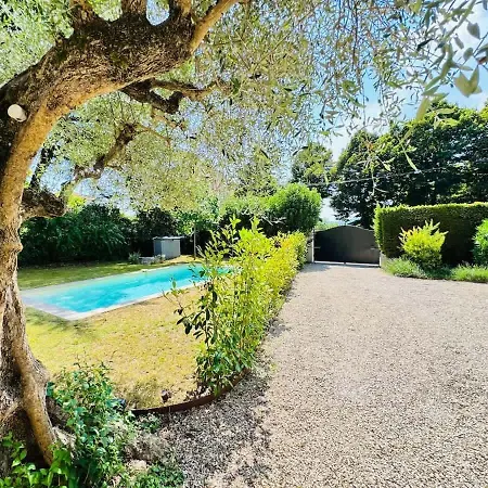 Providence - Piscine - Jardin - 6 - 12 Personnes 度假居 *