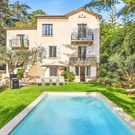 Providence - Piscine - Jardin - 6 - 12 Personnes