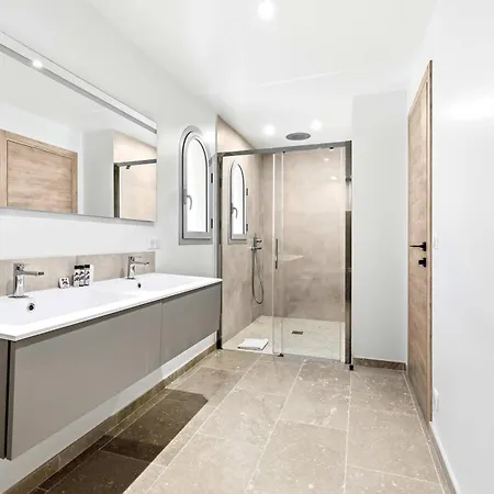 Providence - Piscine - Jardin - 6 - 12 Personnes 勒卡内